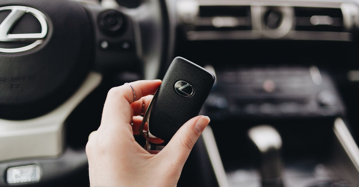 Acura car key fob — Frank Locksmith